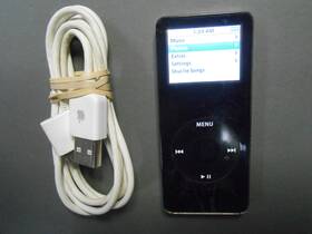 Apple Pa099ll/a Ipod Nano 1st Gen A1137 1gb Ma352ll/a Black 2005 Mp3 Works Great