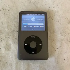 Pc297ll Apple Ipod Classic 160gb 7th Generation Grey 4224 Songs Works Beat Up