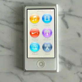 Pkn22ll Apple Pkn22ll/a Ipod Nano 7th Generation 16gb Model A1446 White/silver