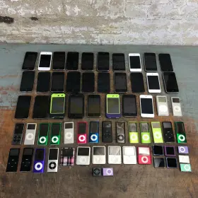20240103 Apple S.c 4 Df.01 Lot Of 63 Ipods - Various Models 1st Gen-7th Gen Untested For Parts Or Repair