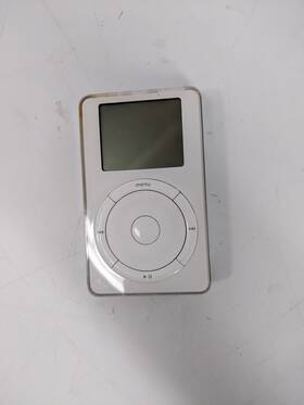 Apple U22393njnam Ipod Classic 1st Generation White Untested No Cords
