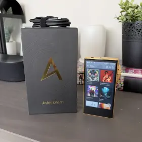 Sa700vg Astell & Kern And Sa700 128gb High-resolution Digital Audio Player Vegas Gold