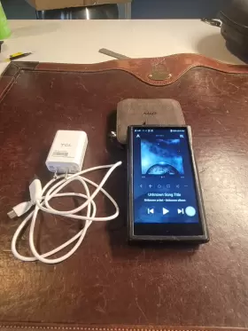 Se-100 Astell & Kern Se100 A&k Dap With 512 Sandisk Card Akg N3003 Iems