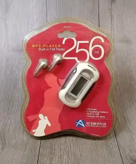 Smp3-332-256j Audiovox Mp3/wma Digital Audio Player Sealed. 256mb Mp4256fm