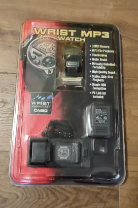 Casio 079767707354 Wrist Technology Player Mp3 Watch Complete