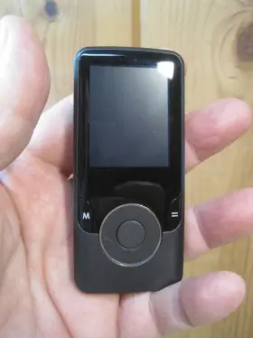 Mp707-2g Coby Mp707-8g Digital Video Mp3 Media Player 2gb Black B7751