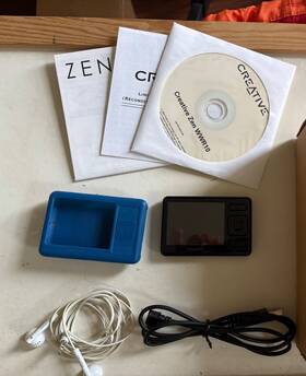 Creative 70pf216000111-8 Zen Black 8 Gb Digital Media Mp3 Player