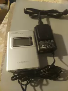 Dap-hd0009 Creative Nomad Jukebox Zen Xtra Silver 20 Gb Digital Media Player
