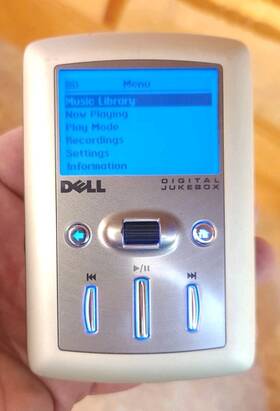 Dell 0t2186 Digital Jukebox 15gb Mp3 Player Charging Cord- Tested Working