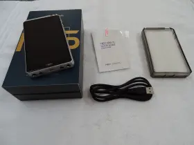 R6iii Digital Audio Hiby Player. Lightly Used Excellent Condition