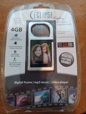 Eclipse Replay 878376002368 Mini Mp3 Music Player Video Digital Picture Keychain Purse Clip