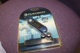 Element Gc-822 Electronics Mp3 Player 2gb Blue New Sealed