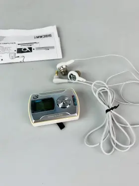Mw3816 Gpx 256 Mb 160 Songs Digital Audio Player With Philips Earphones Bundle