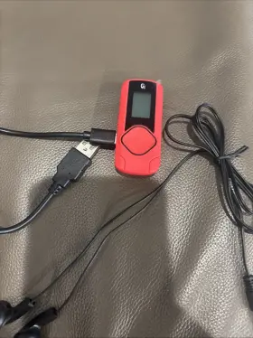 Mwb308r Gpx Bluetooth Mp3 Player With Fm Radio - 8gb Memory Red