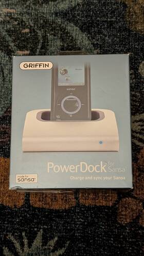 Griffin 9211-snsadk Nib New Sealed Powerdock Sansa Digital Mp3 Media Player Audio Line Out