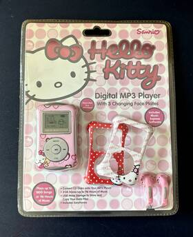 Hello Kitty 021331500090 Sanrio Digital Mp3 Player With 3 Changing Face Plates 2gb Storage New