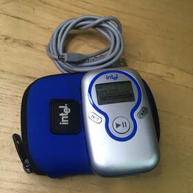 Intel A44754-003 Read First Generation Pocket Concert Audio Mp3 Player Fm Radio Vintage