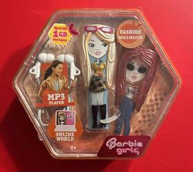 Mattel 027084592337 Barbie Girls Mp3 Music Player Mix Match Fashion Outfits 2007 New Nip Sealed Rare