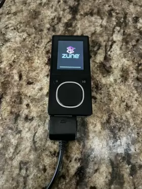Hva-00001 Microsoft Zune 8 Black Gb Digital Media Player