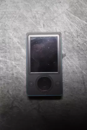 Js8-00001 Microsoft Zune 30gb Black Mp3 Player Model 1089 As Is Untested Parts/repair