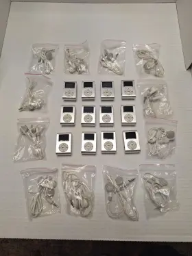 0337b Multimedia Player Digital Mp3 Lot Of 12 2gb Tested Read
