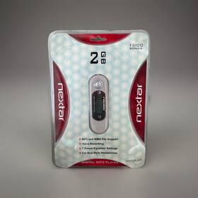 Nextar Ma933a-20p Mp3 Player 2 Gb Digital Recorder Headphones Bundle New