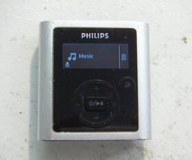 Philips Sa1922 Gogear 2gb Digital Media Mp3 Player Silver. Works Great
