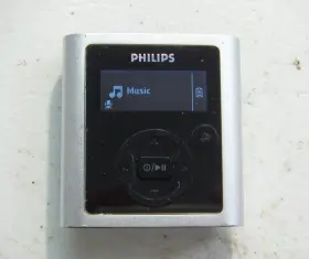 Sa1922 Philips Gogear 2gb Digital Media Mp3 Player Silver. Works Great
