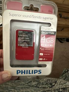 Philips Saivbe04pc/17 Gogear Vibe 4gb Pink Mp3 Video Player