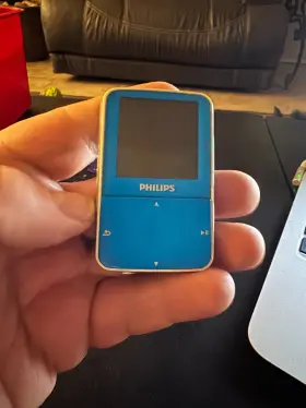 Philips Vibe/37 Gogear Vibe 4gb Mp3 Player - Parts Only With Free Ship