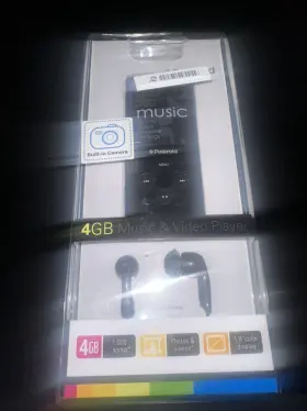 Pmp185c-4 Polaroid Music And Video Player 4 Gb -