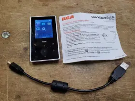 M6204-b Rca Mp3 And Video Player 4gb 2.0 Inch Display Tested Working