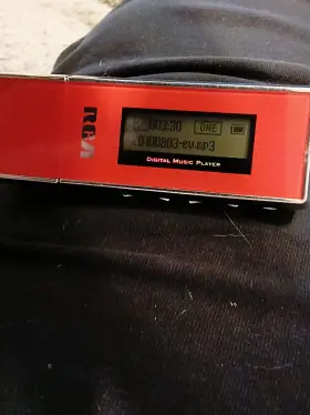 Th102 Rca Mp3 Player
