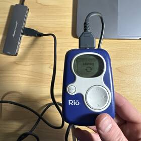 Rio 90360384 Mp3 Music Player S10 64mb Sonic Blue - With Original Usb Cord
