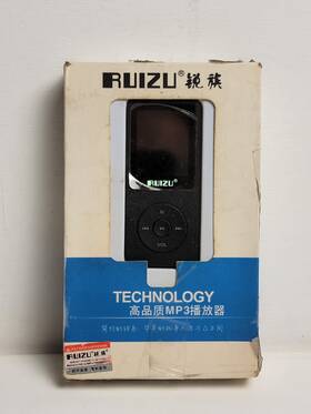 Ruizu 923056812110 Vintage 4gb Mp3 Player Model X02. Estate Find Looks Unused