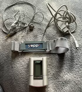Yp-30sh Samsung Yepp Digital Audio Player Mp3 - With Belt Clip Ear Buds Bundle