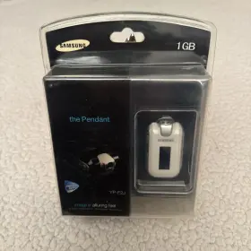 Yp-f2j Samsung 1gb White New And Factory Sealed Fast Free Shipping