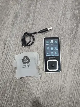 Yp-q3 Samsung Mp3 Player Vintage Retro Tested And Working