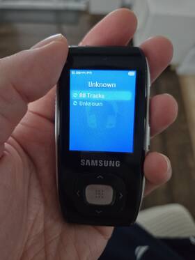 Samsung Yp-t9b Yp-t9j 2gb Mp3 Player