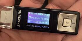Samsung Yp-u2jzw Yp-u2j 512mb Portable Usb Drive Dongle Digital Music Audio Player Mp3