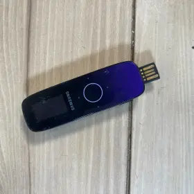 Yp-u4 Samsung Portable Mini Mp3 Player Black/purple Usb Wireless Digital Display