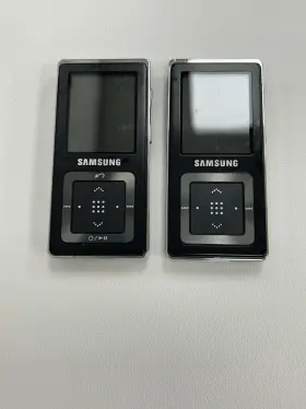 Yp-z5f Samsung 2x Yp-z5 Digital Mp3 Player. Untested For Parts Was Refurbished