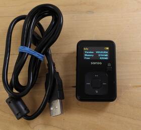 Sandisk 619659059941 Sansa Clip 4gb Mp3 Audio Music Player Radio Fm Broken Rear