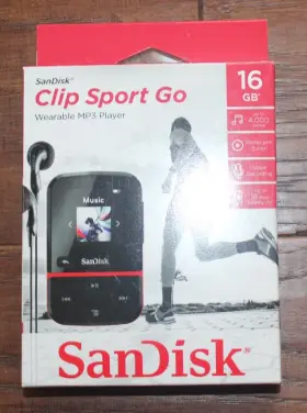 Sandisk 619659169107 Clip Sport Go Wearable Mp3 Media Player - Red 16gb Brand New