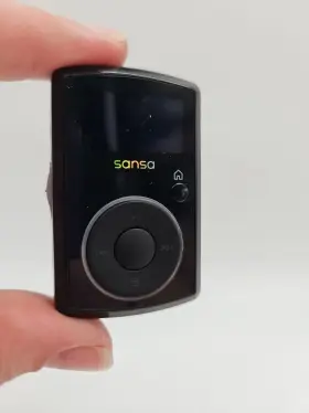 Be0711ajgk Sandisk Sansa Black 2 Gb Digital Media Player Clip Tested Works