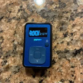 Bh003boyk-4gb Sandisk Sansa Clip 4gb Blue Mp3 Player Fm Radio Microsd Slot Usb 2.0