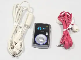 Bh0805atwk Sandisk Silver Sansa Clip 4gb Mp3 Player