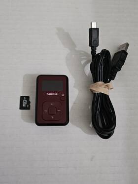 Sandisk Bh1206cgtk-4gb Sansa Clip Plus 4gb Burgundy Mp3 Fm Radio Tested
