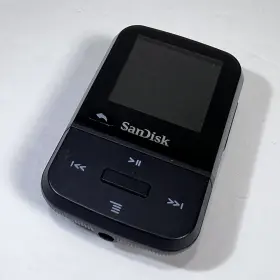 Bm1904crvk Sandisk - Mp3 Player 32gb Radio Fm Black Clip-on Clip On Sport Go