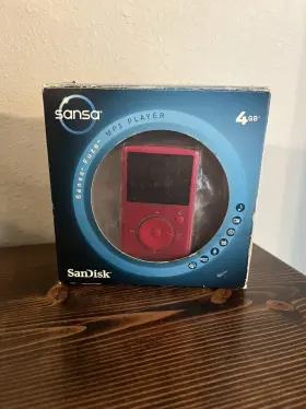 Sansafuze8g Sandisk Sansa Fuze 4gb Fm/mp3 Player With Microsd Slot Pink Untested